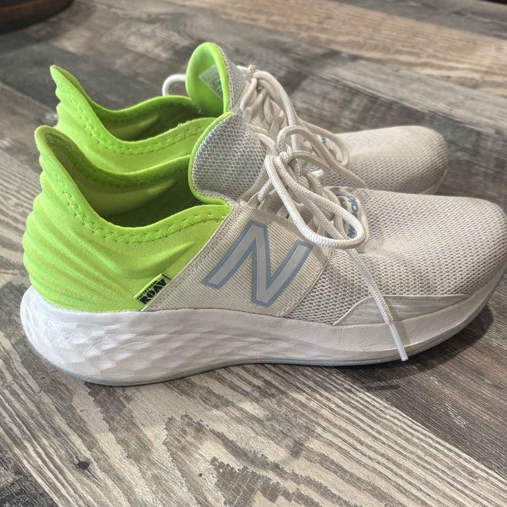 New Balance Fresh Foam Roav